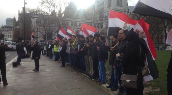 تظاهرات احوازی ها دربرابر پارلمان بریطانیا دراعتراض به اعدام مخفیانه فعالان عرب