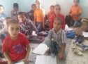مدرسه روستایی در شهر فلاحیه فاقد نیمکت است