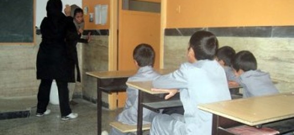 التلاميذ العرب في الأحواز يعانون من أضرار مادية ونفسية جسيمة